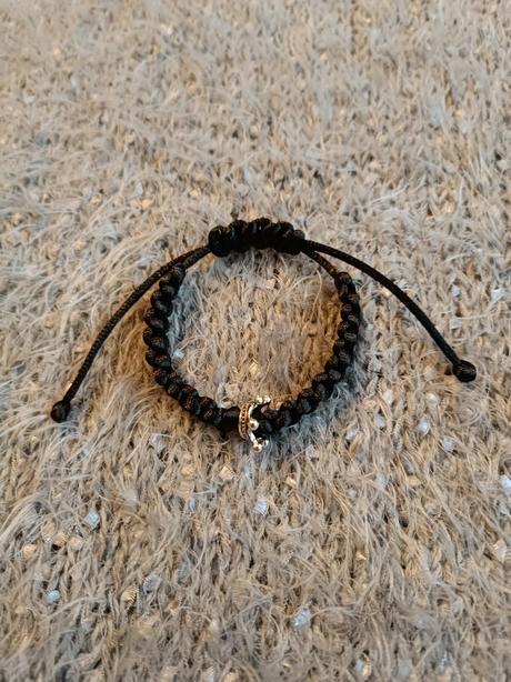 Handmade náramok s korunou, 