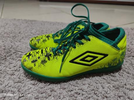 Umbro halovky, umbro,36