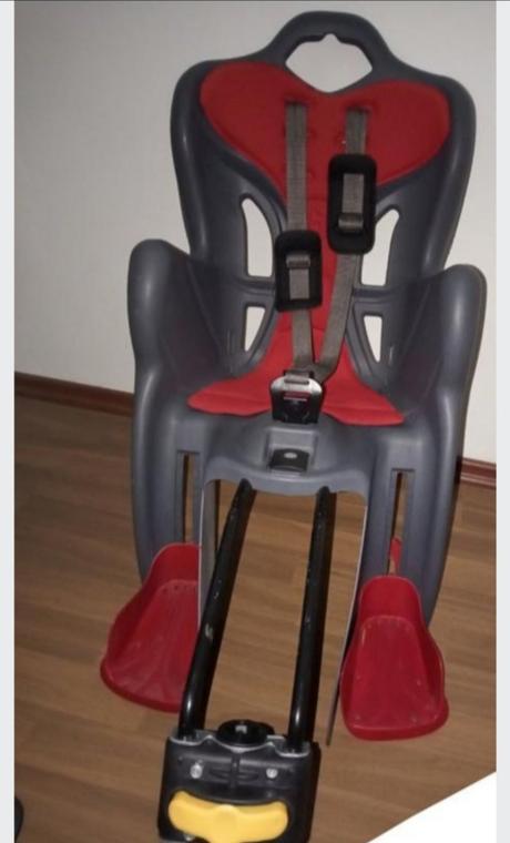 Cyklosedacka + stupačky.,