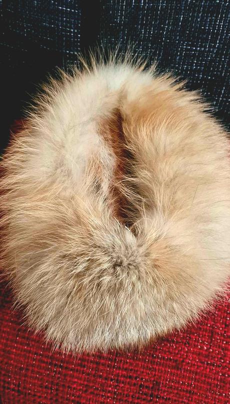 Kožušinová lodička, 56