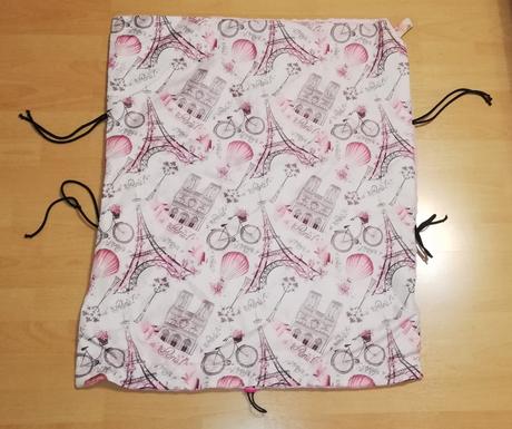 Nepremokavá deka na kočík, vhodná aj ako nánožník,