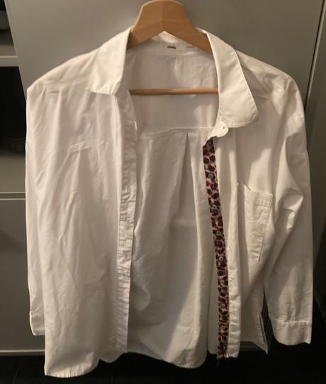 Kosela s leopardovim vzorom na lakte, sinsay,m