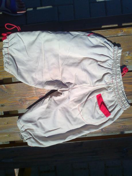 Teplejšie nohavice, 62