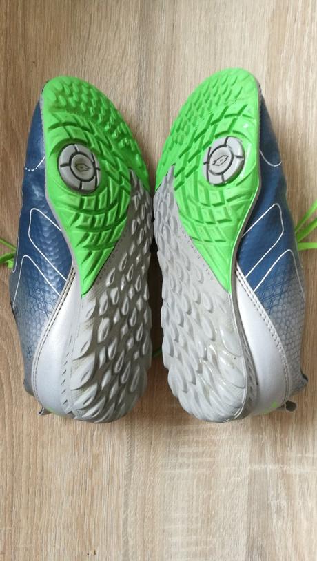 Kopačky (turf) zn.lotto, 32