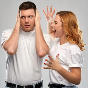 Ako zvládnuť hlučných susedov s malými deťmi?