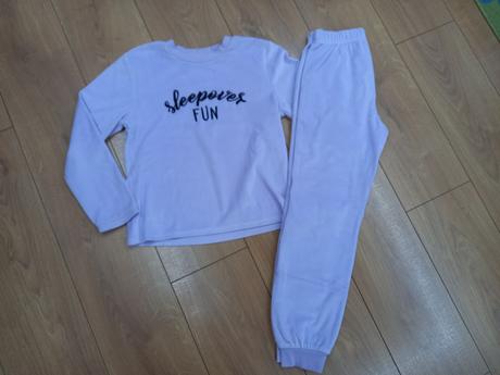 Teplé pyžamo, sinsay,140