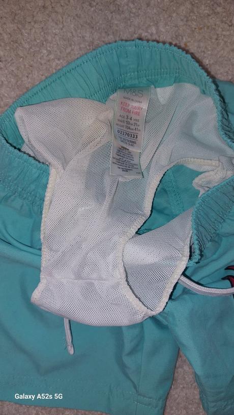 Plážové šortky, marks & spencer,104