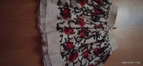 Dievčenská sukňa, 134