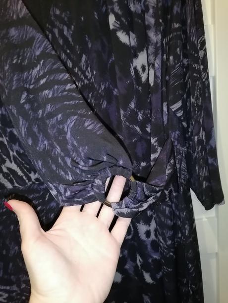 Elegantné dámske šaty, 52