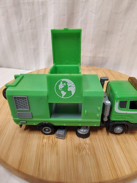 Kovové úklidové vozidlo scania, mac toys,