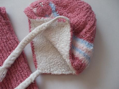 Čiapka a šál, 122