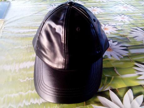 Štýlová koženková šiltovka, l