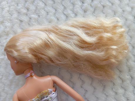 Barbie annika kouzlo pegasu, 