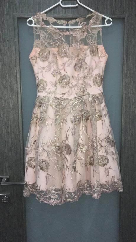 Spoločenské šaty, 36