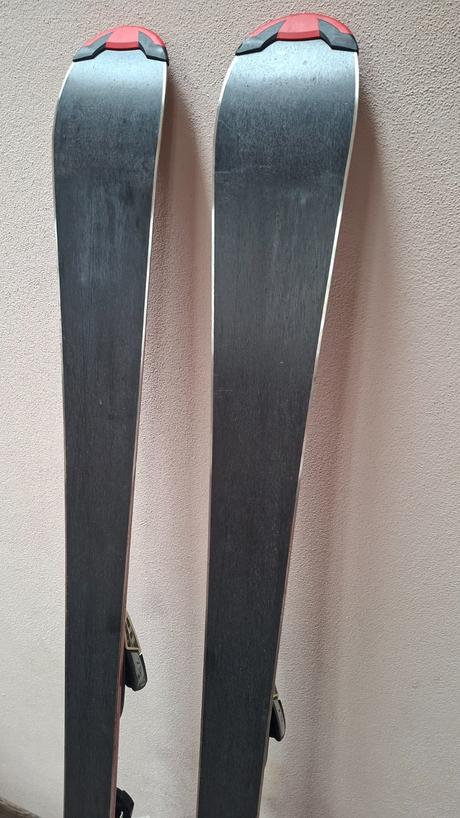 Zjazdové lyže tecno, 140-149 cm