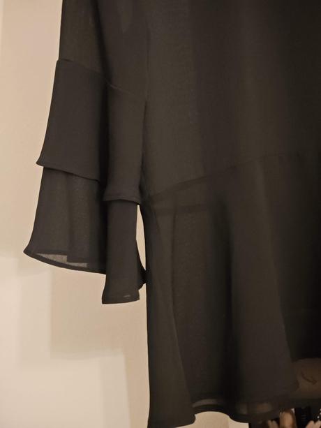 Elegantná blúzka soyaconcept s volánmi, m