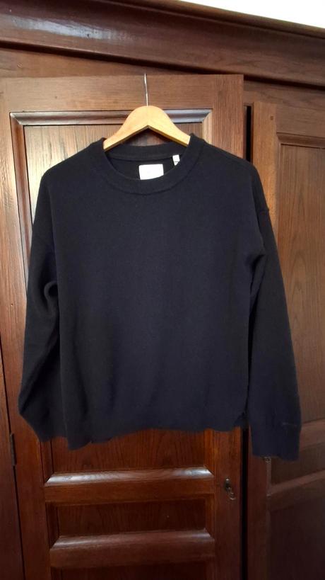 Tmavomodry sveter gant s, gant,s