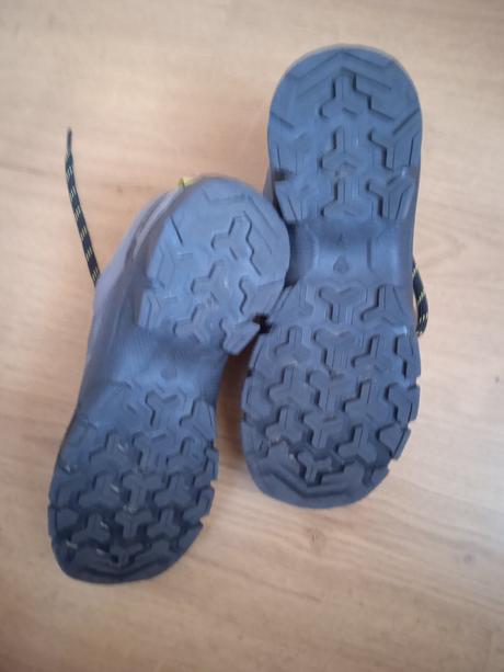 Turistické topánky, 37