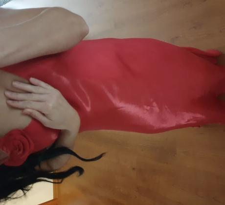 Dlhe spoločenské šaty červene, m alebo s/m, m