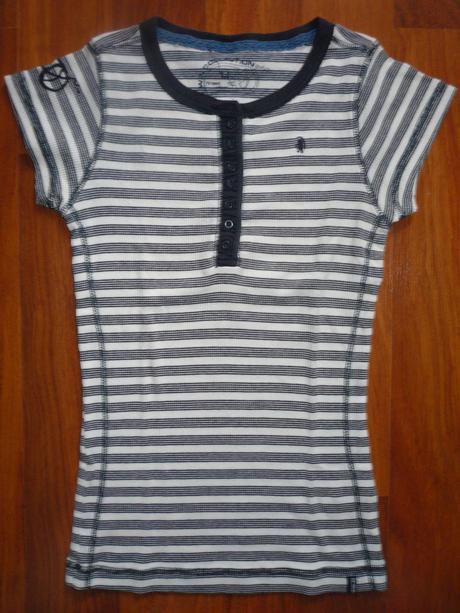 Pásikavé tričko, 152