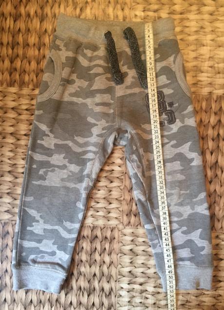 Maskáčkové feši tepláky, f&f,98