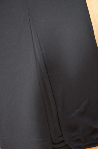 Cierne prilezitostne saty, s