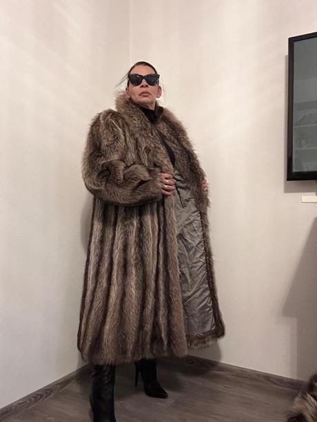 Dámsky dlhý kožuch z pravej kožušiny, l