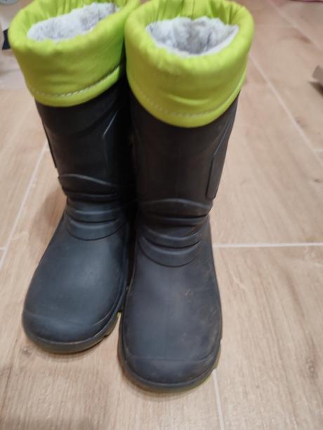 Blikajuce gumaky, 26