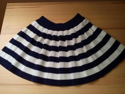 Suknicka z upletu, 92