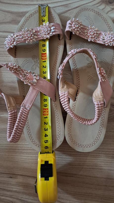 Sandalky, graceland,40