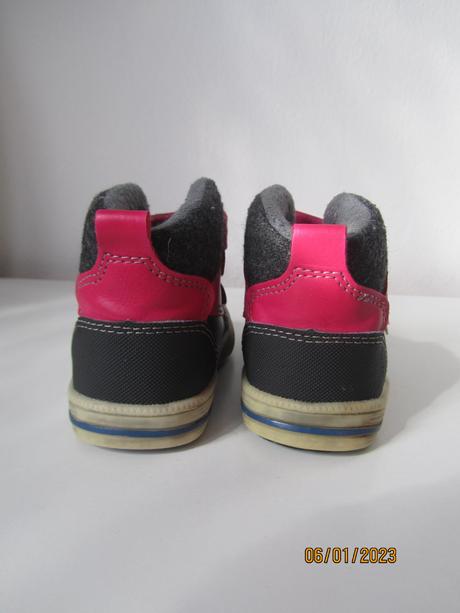 Topanky, protetika,19