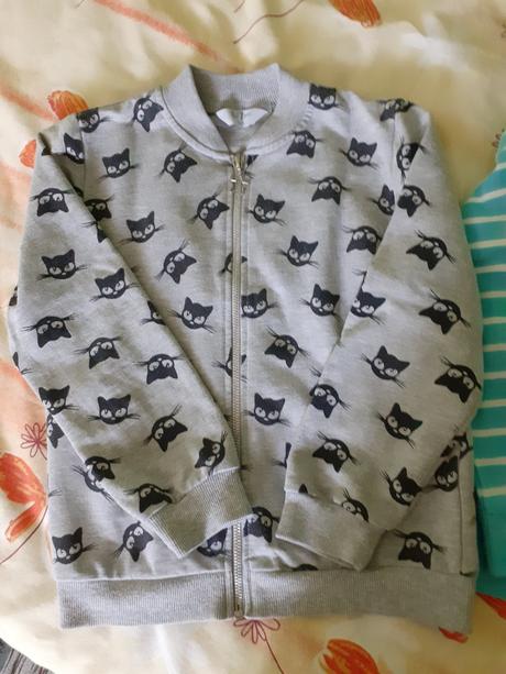 Baliček oblečenia, 122–134