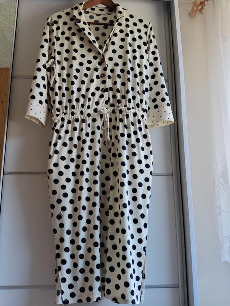 Oui elegantné luxusné krásne kvalitné saty, m
