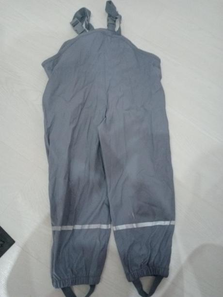 Nohavice do dažďa, lupilu,110