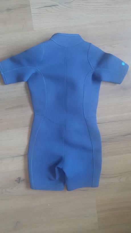 Krátka neoprénová kombinéza 2 mm pre 8r,