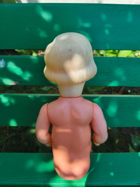 Stará bábika na opravu, 