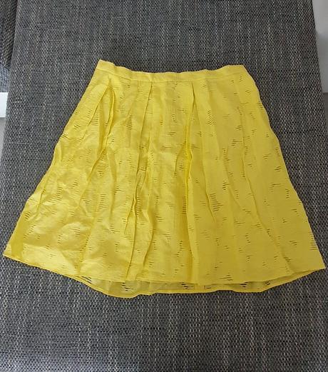 Zlta sukna vel.44, 42