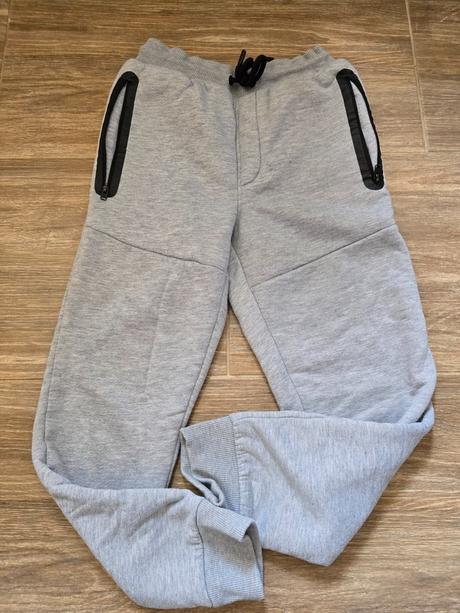 Hrubé tepláky č.152, reserved,152