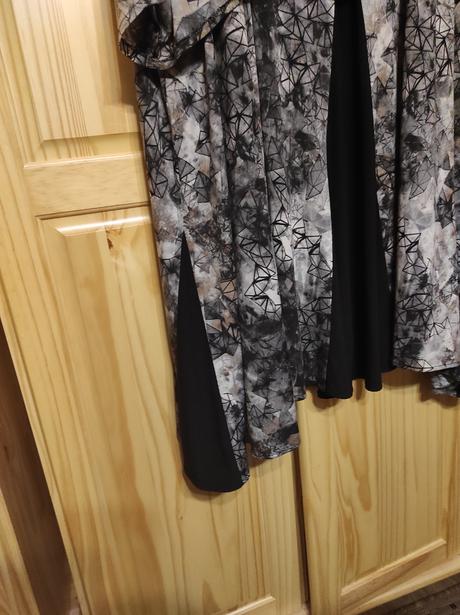 Predám nadrozmernu tuniku, 60