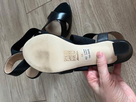 Kozene sandalky 42 bata insolia, baťa,42