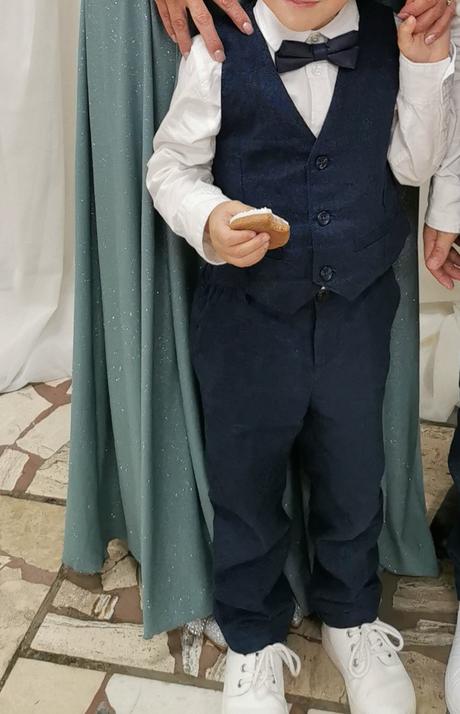 Chlapčenský oblek, 98