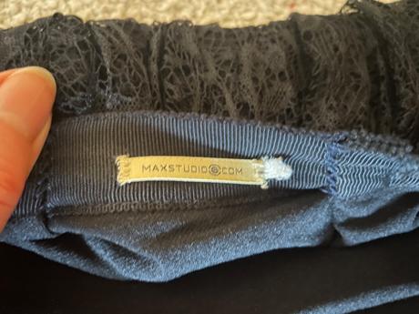 Krajkova krasna sukna, s