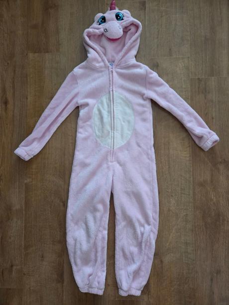 Overal jednorozec, 140