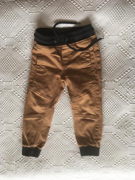 Nohavice hrubšie 2 až 3 roky, dopodopo,98