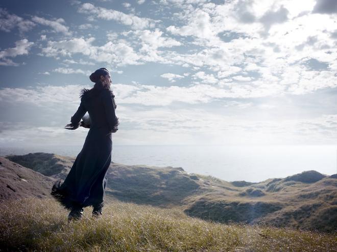 Image title Image title