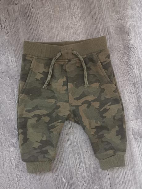 Tepláky, primark,62