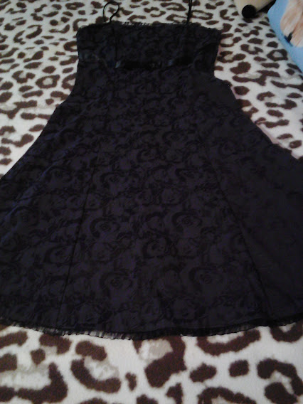 Spoločenské šaty, 36