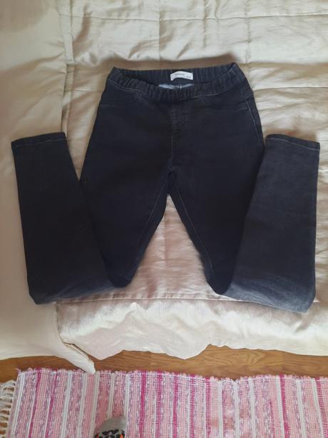 Dievčenské rifle, reserved,146