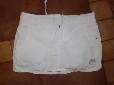 Sportova mini suknicka, nike,s