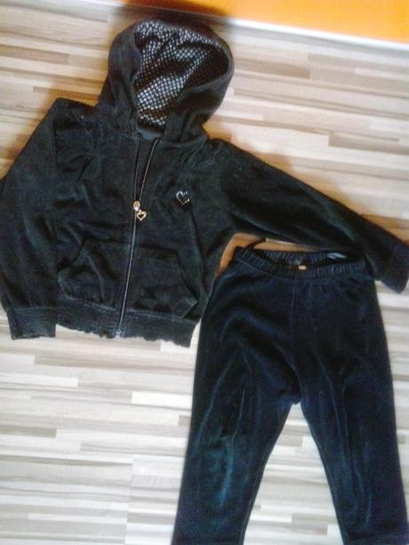 Mikinka a teplaky, girl2girl,110